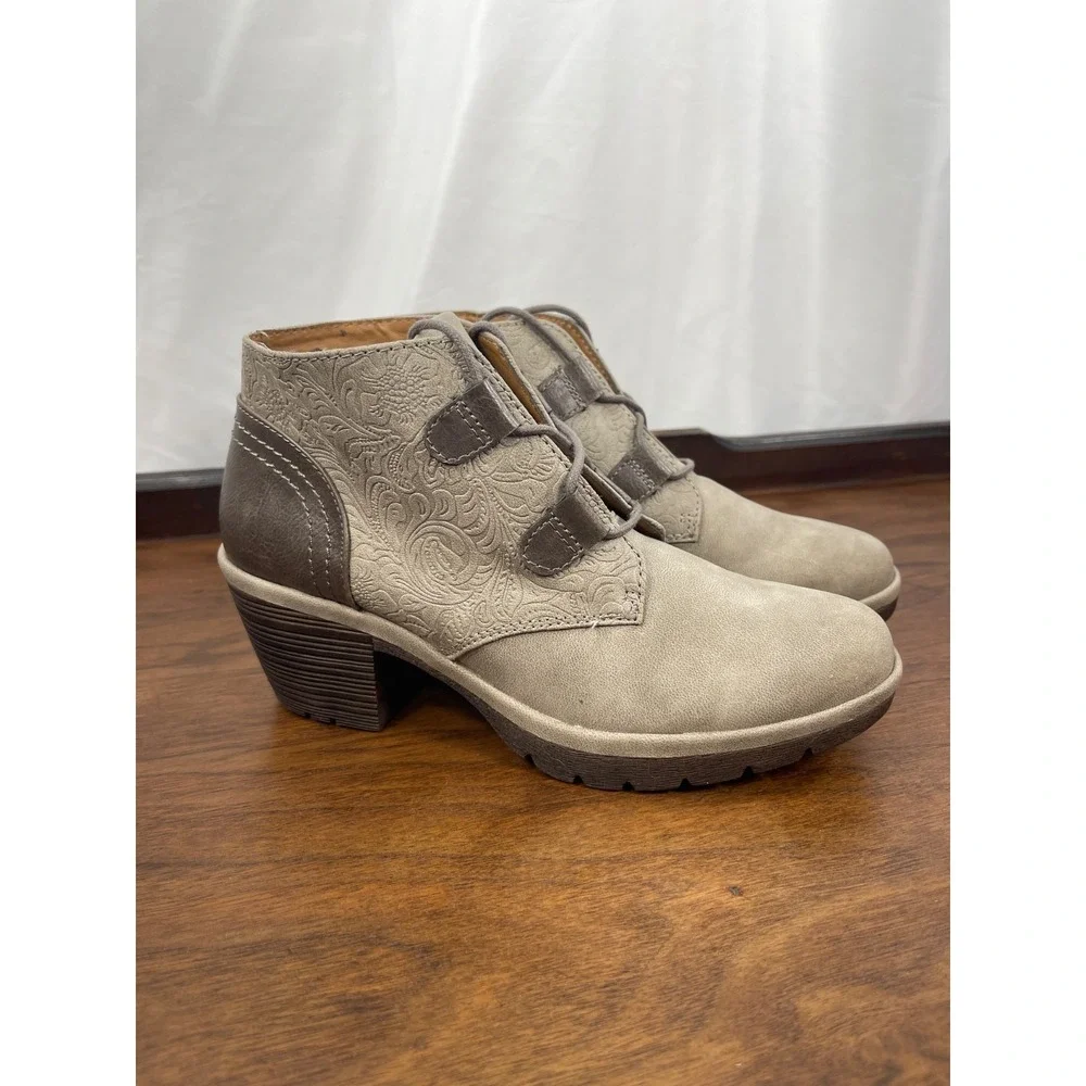 Eurosoft by Sofft Talen Womens Sz 8.5 Shoe Taupe Lace Up Ankle Bootie EUC Clean